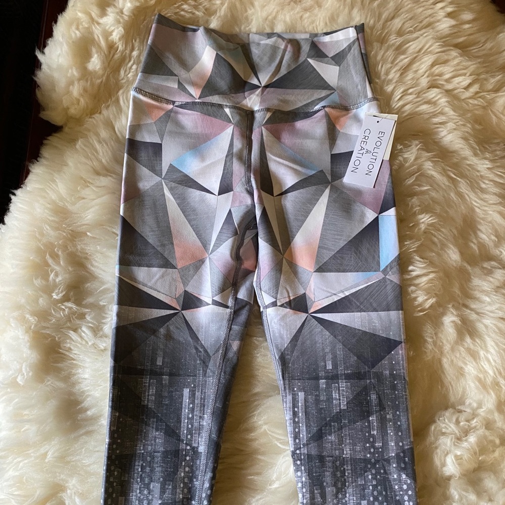 EVCR leggings. Medium. NWT.